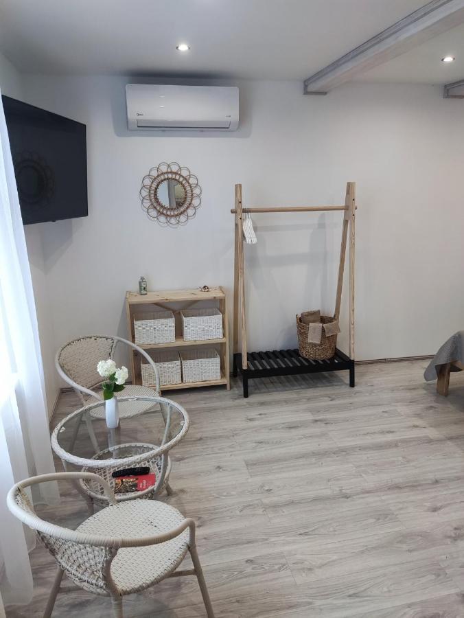 Portstreet Apartamenti Liepāja Exterior foto